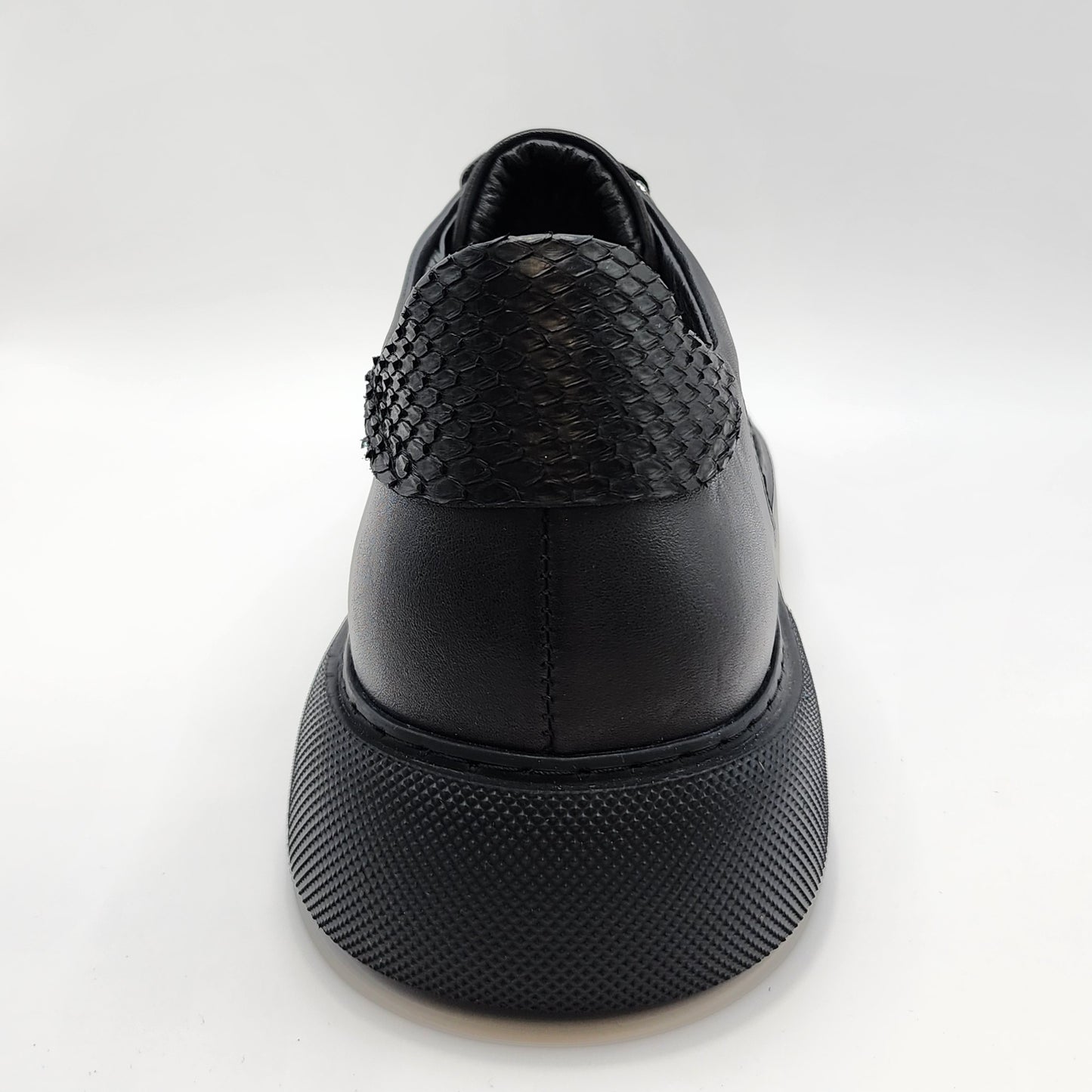 Black phyton