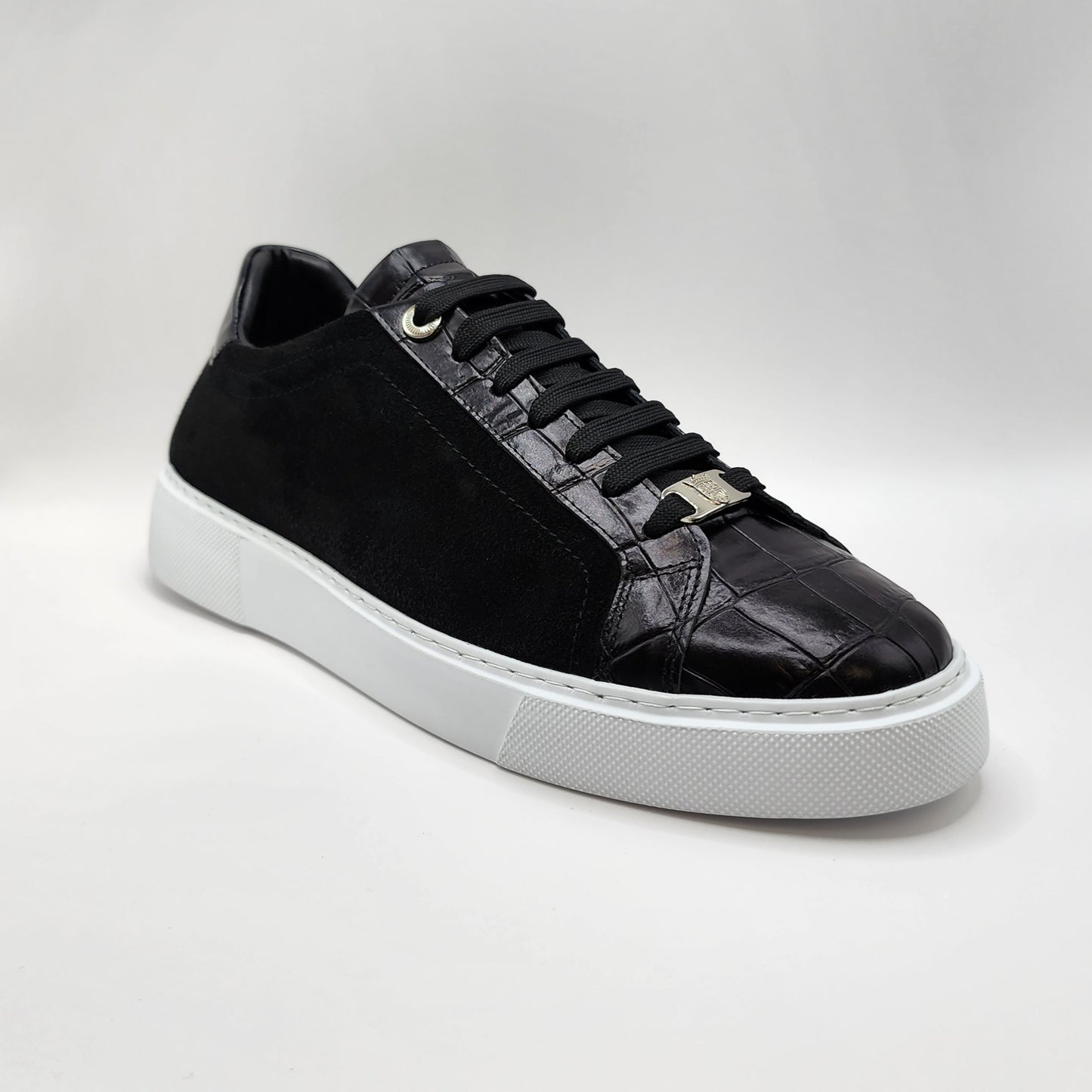 Black crocodile print