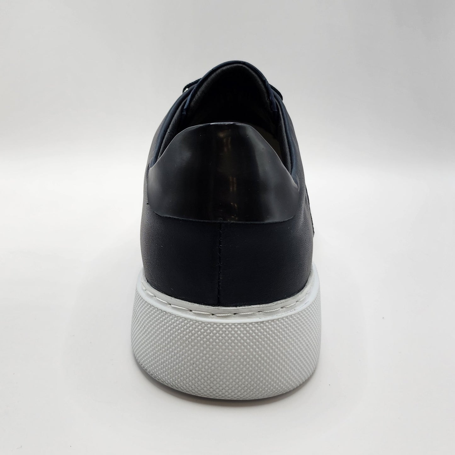 Blue crocodile print